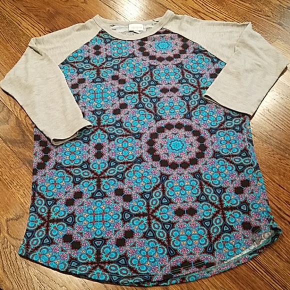 LuLaRoe Tops - Lularoe M Randy